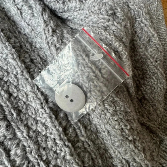 Saol Ireland Merino Wool Tunic Sweater Cardigan XS Gray with Pockets - Picture 6 of 8